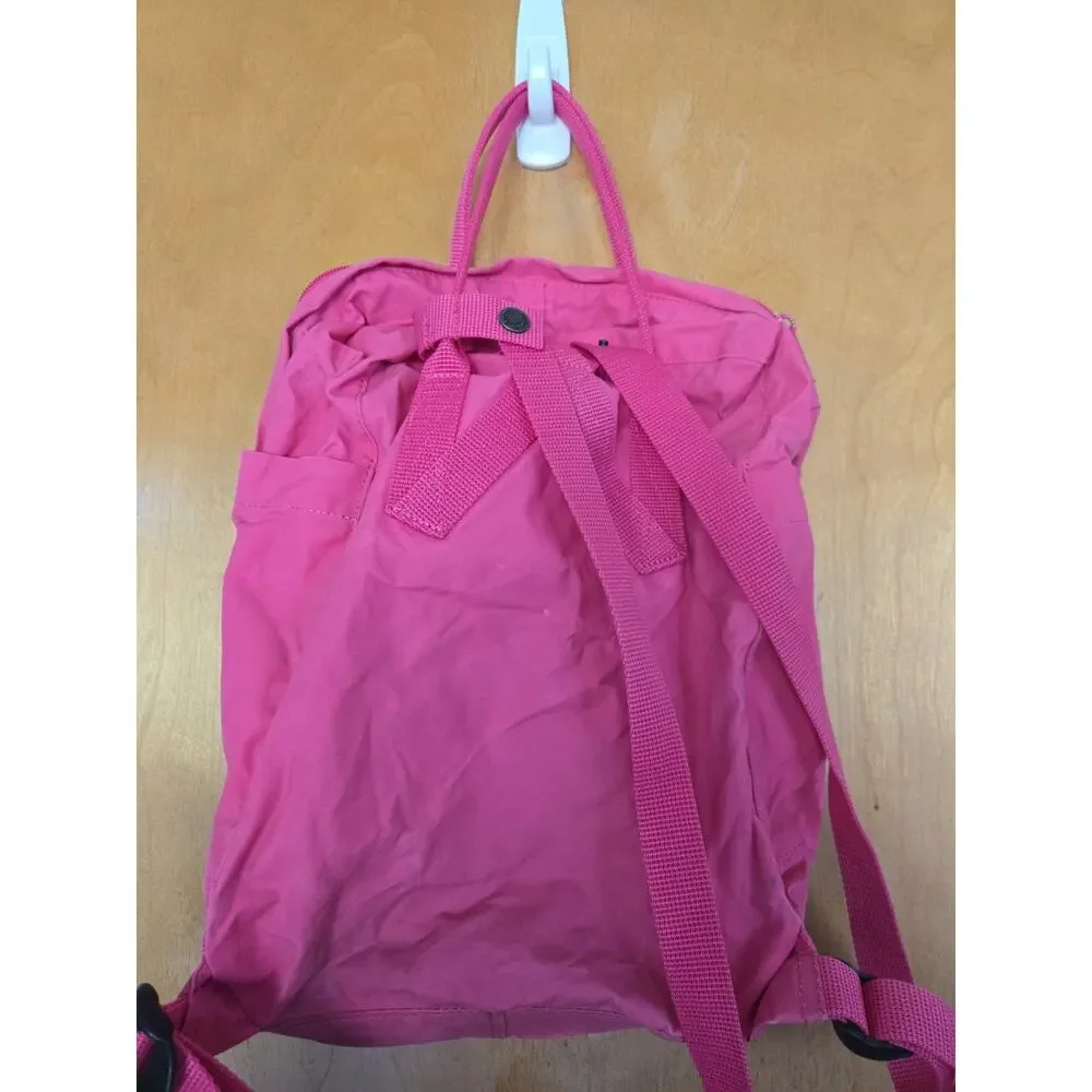 Fjallraven Kanken Classic Backpack In Pink